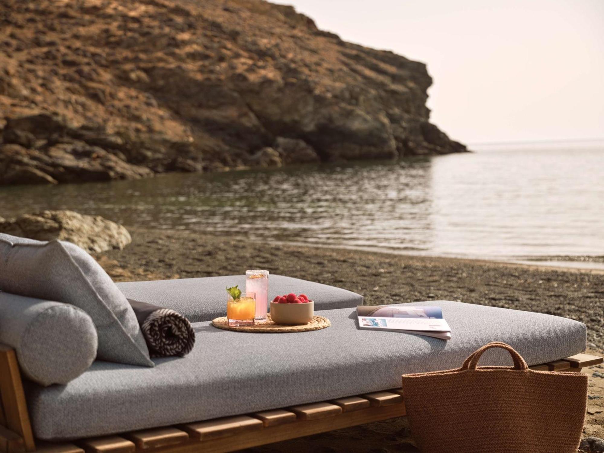 Отель Semeli Coast Mykonos Curio Collection By Hilton Merchia Beach Экстерьер фото