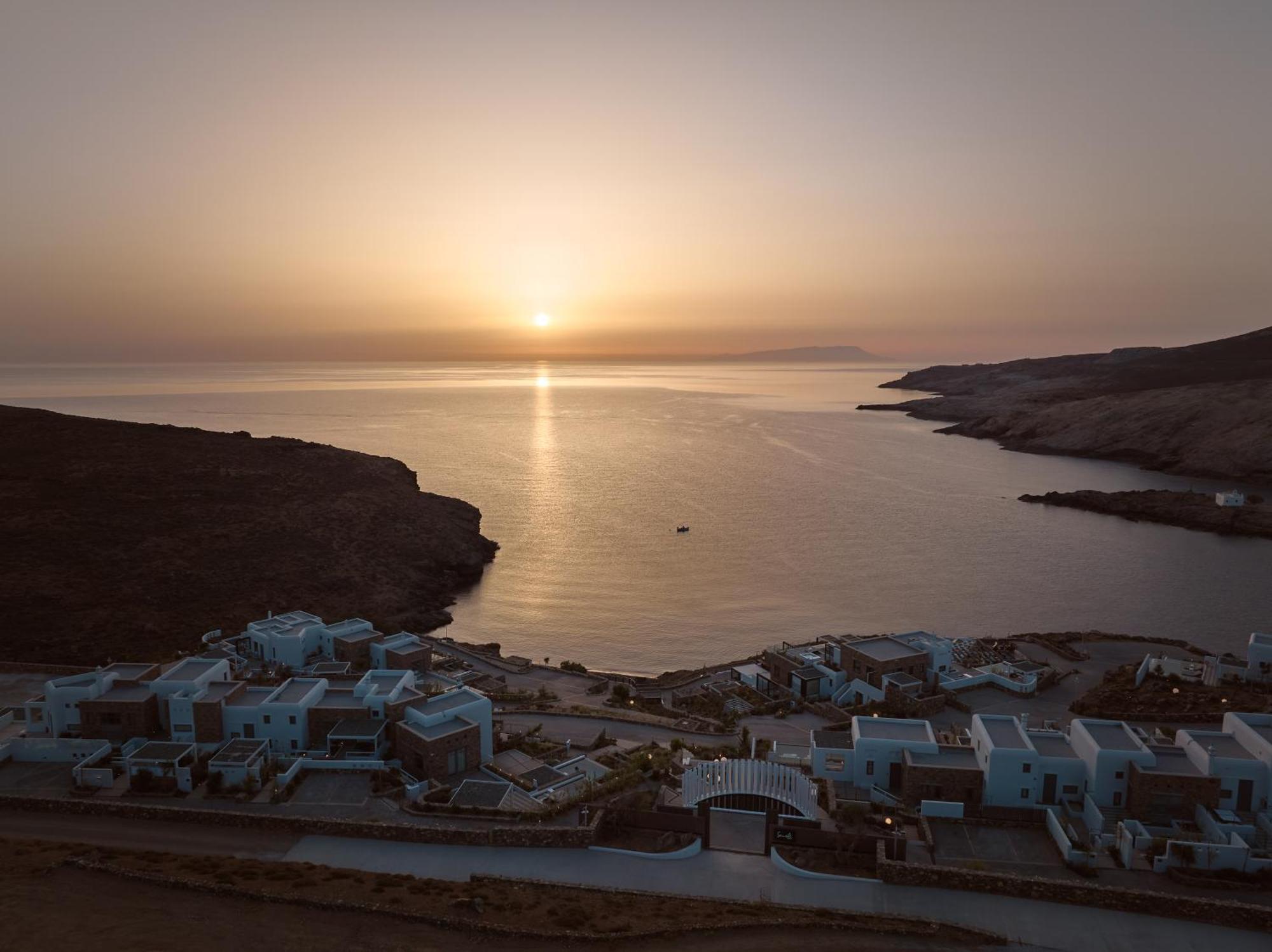 Отель Semeli Coast Mykonos Curio Collection By Hilton Merchia Beach Экстерьер фото